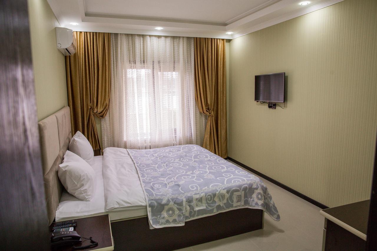 Semeni Hotel & Restaurant มิงกาเชเวียร์ ห้อง รูปภาพ